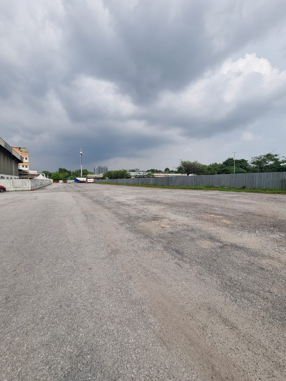 Oversize Cargo Storage